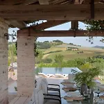 Il Mandorlo By Boutique Luxury In Umbria