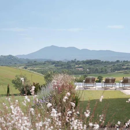 Villa Il Mandorlo By Boutique Luxury In Umbria
