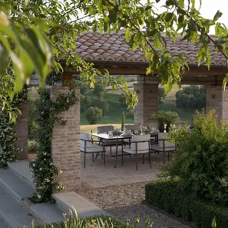 Villa Il Mandorlo By Boutique Luxury In Umbria