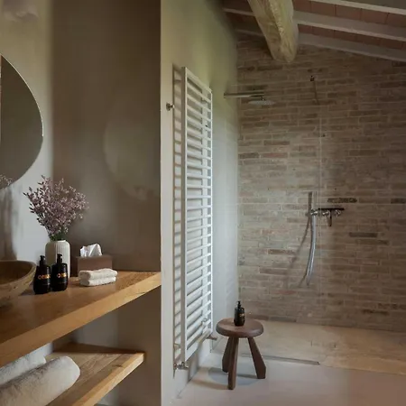 Il Mandorlo By Boutique Luxury In Umbria Gioiella