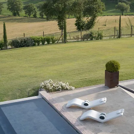 Il Mandorlo By Boutique Luxury In Umbria * Gioiella