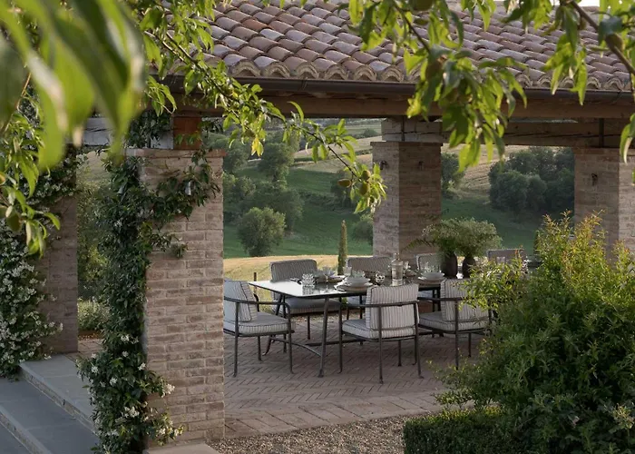 Villa Il Mandorlo By Boutique Luxury In Umbria