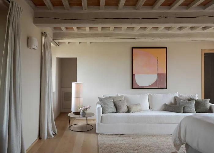 Villa Il Mandorlo By Boutique Luxury In Umbria