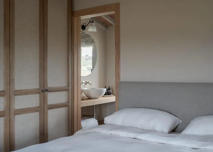 Villa Il Mandorlo By Boutique Luxury In Umbria Gioiella