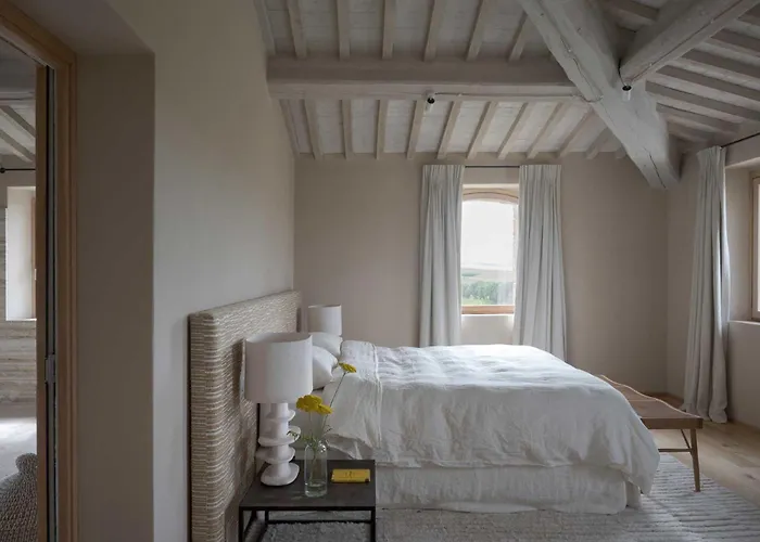 Villa Il Mandorlo By Boutique Luxury In Umbria *