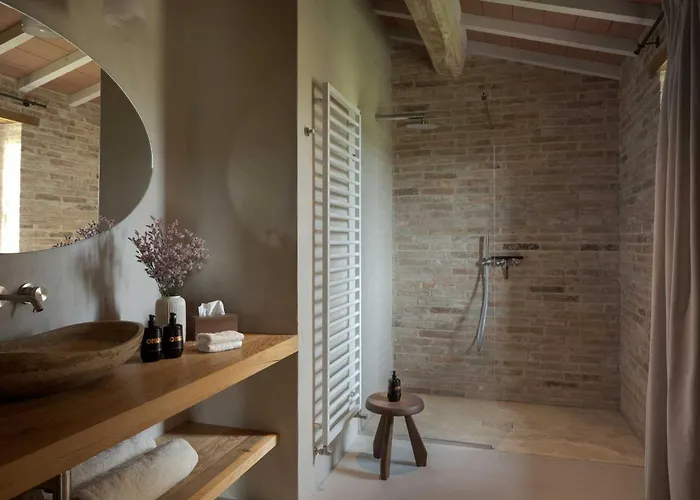 Il Mandorlo By Boutique Luxury In Umbria Gioiella