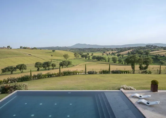 Villa Il Mandorlo By Boutique Luxury In Umbria Gioiella