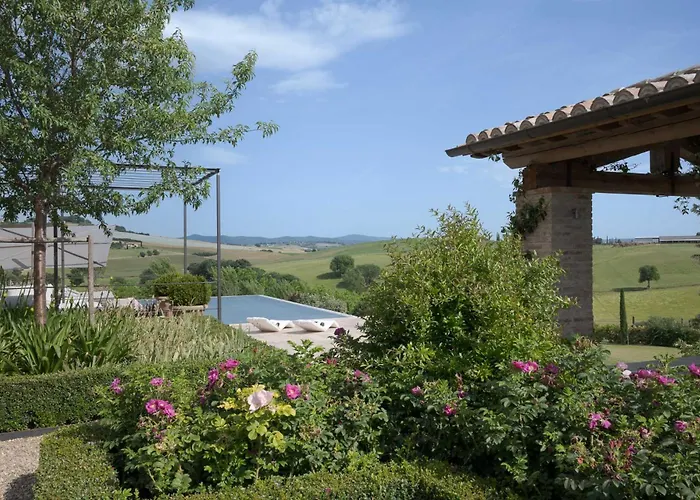 Il Mandorlo By Boutique Luxury In Umbria Villa